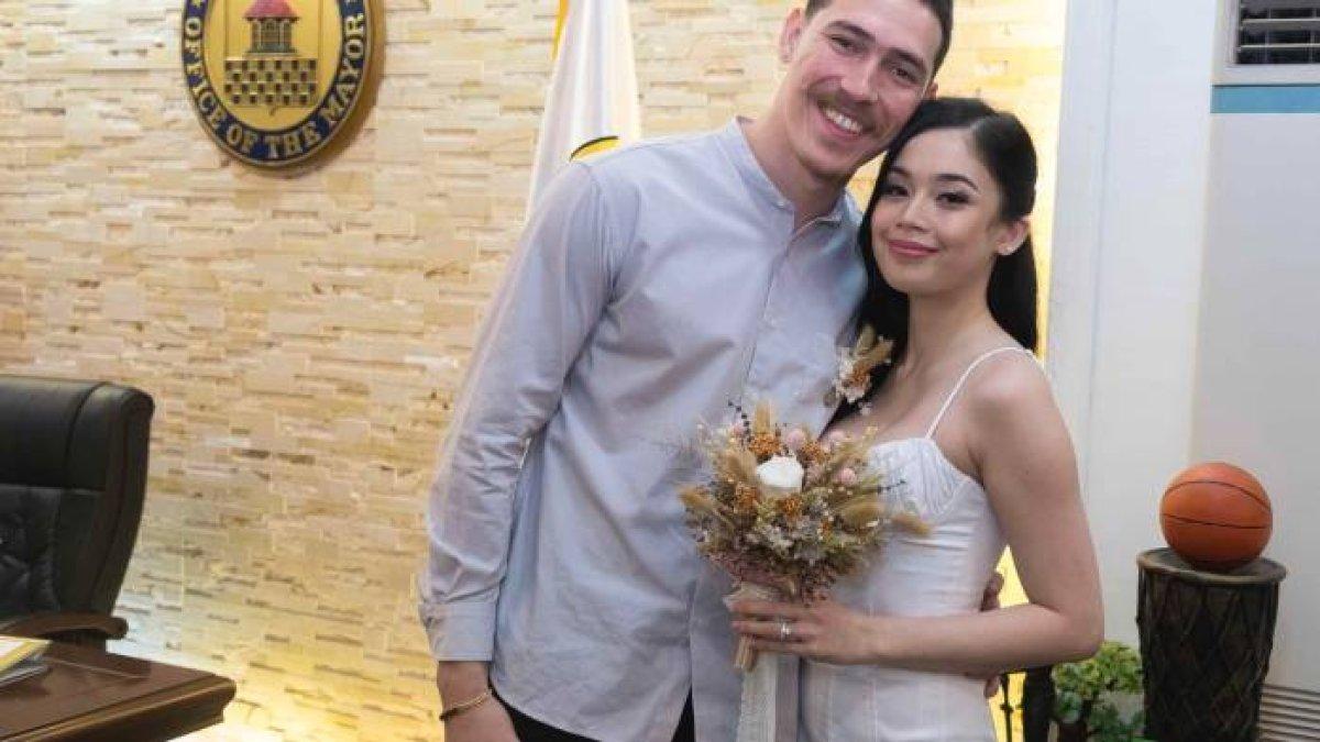 Robert Bolick dan Cassandra Yu