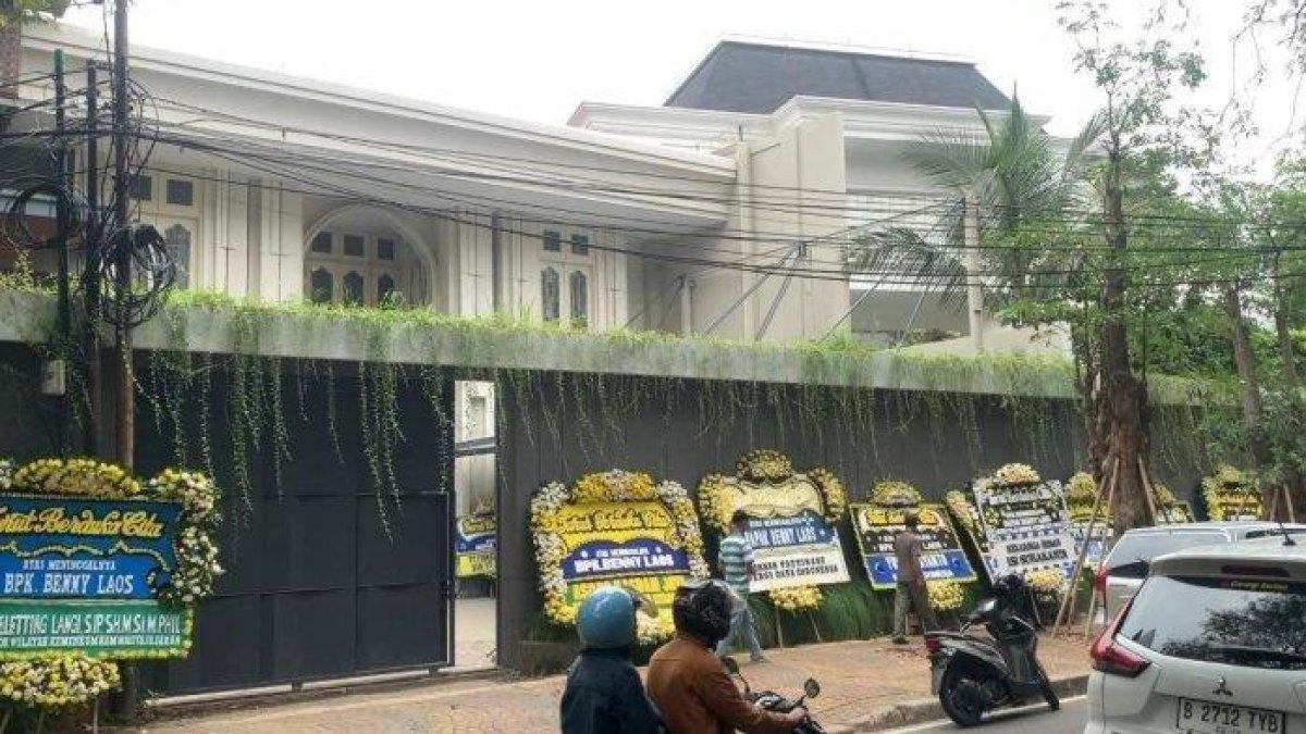 RUMAH SHERLY TJOANDA: Rumah Sherly Tjianda di Menteng, Jakarta Pusat