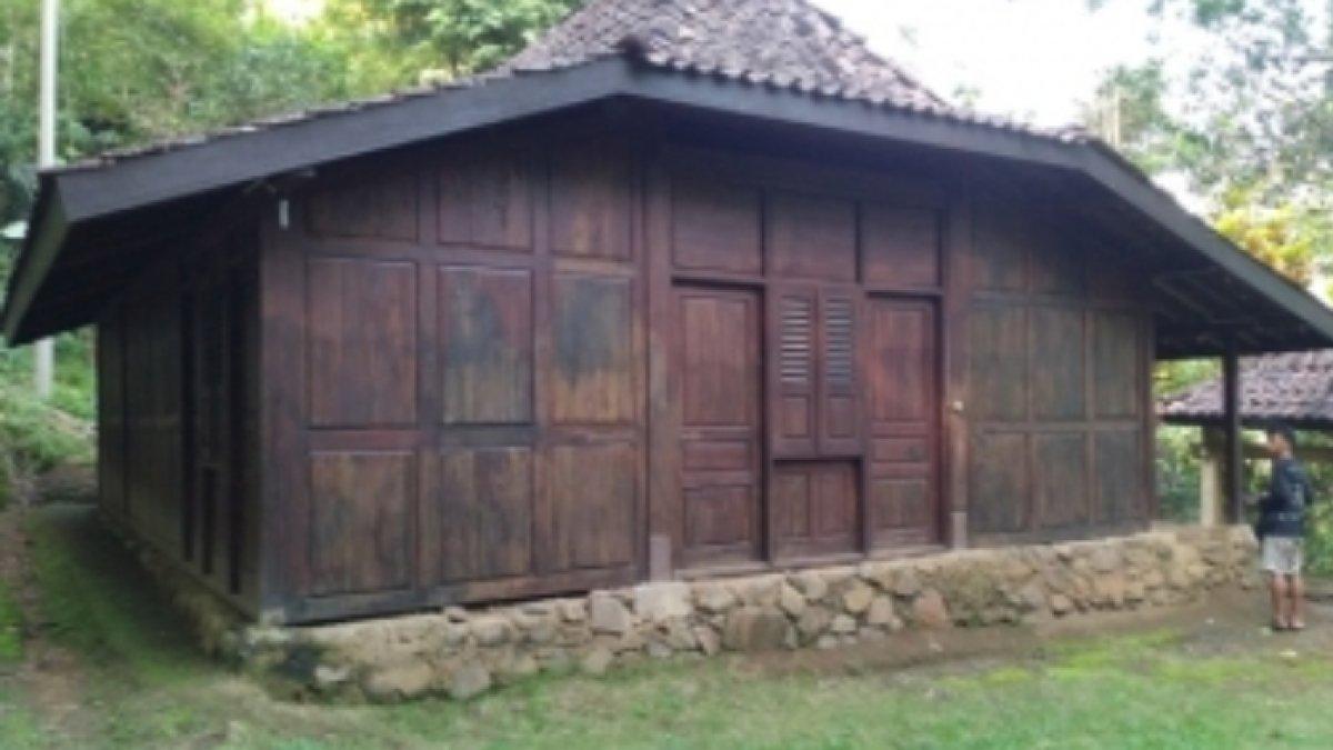 Rumah kayu ini sudah berdiri sejak tahun 1800-an, kini masih kokoh, ternyata miliki pahlawan nasional
