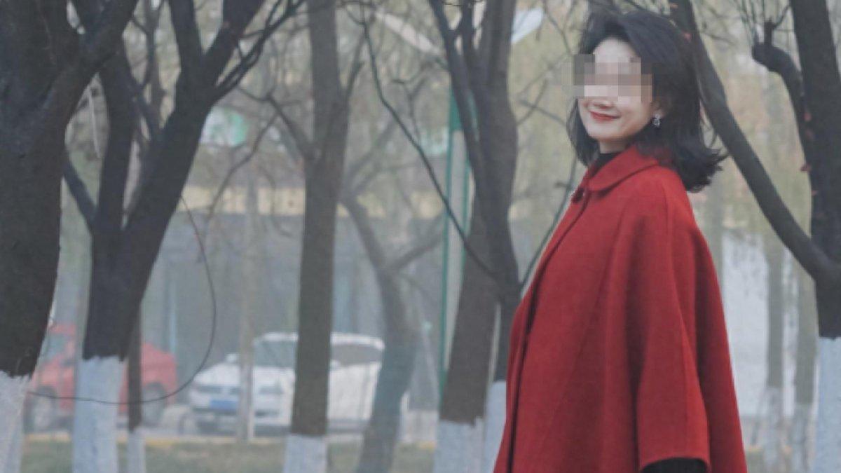 Sang ibu mengetahui putrinya punya pacar, dia marah besar