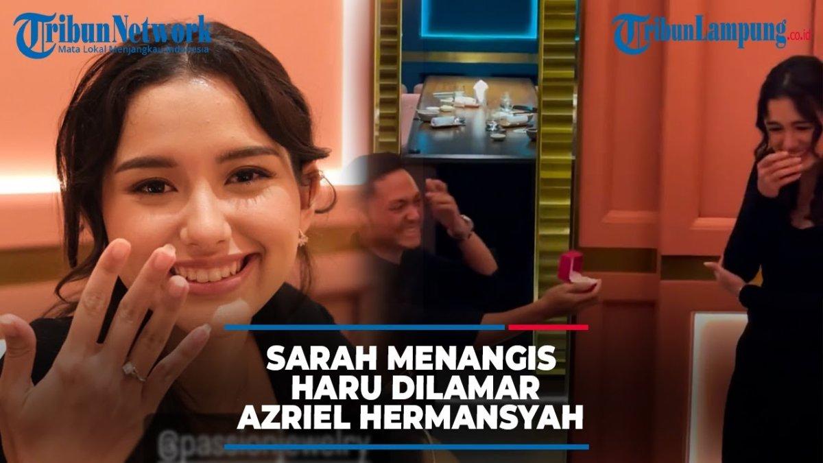 Sarah Menzel terima lamaran Azriel Hermansyah, dikabarkan akan mualaf.