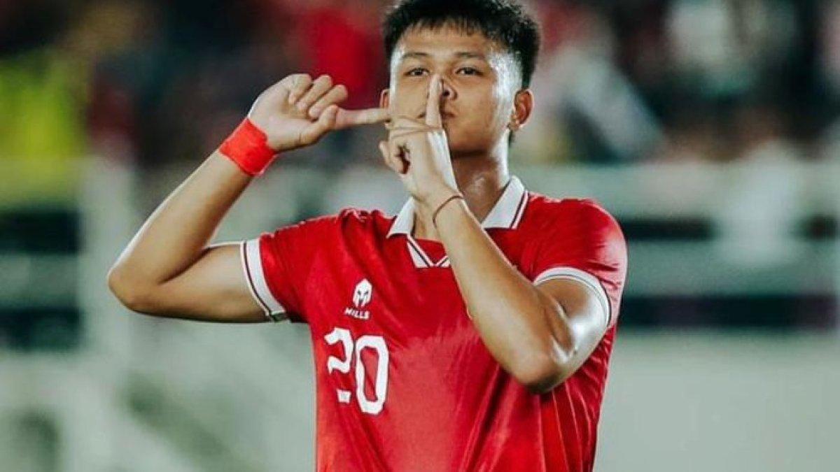 Selebrasi Hokky Caraka usai mencetak gol dalam laga Grup K Kualifikasi Piala Asia U-23 2023 antara timnas U-23 Indonesia vs Taiwan U-23 di Stadion Manahan, Solo, Jawa Tengah, Sabtu (9/9/2023).
