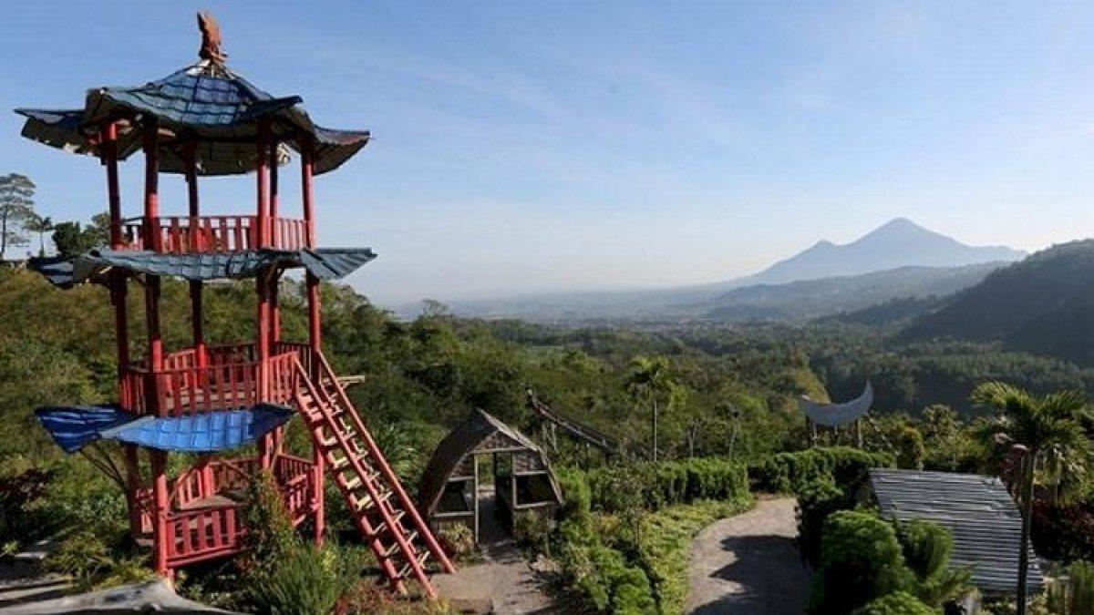 WISATA MOJOKERTO: Sendi Adventure Park, taman rekreasi dengan menara 'Eiffel'