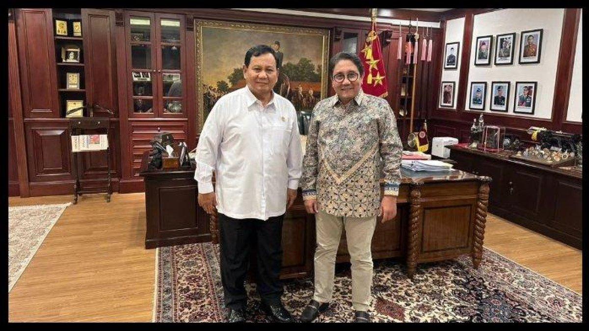 SOSOK SIGIT WIDYAWAN - Sigit Widyawan (kanan), ipar Mantan Presiden RI Joko Widodo (Jokowi) bersama Presiden RI Prabowo Subianto (kiri). Foto diunggah di akun Instagram @sigitwidyawan pada 20 Maret 2024. Sosok Sigit Widyawan, ipar Mantan Presiden RI Joko Widodo (Jokowi) yang ditunjuk sebagai Komisaris Utama merangkap Komisaris Independen PT Semen Indonesia (Persero) Tbk (SMGR) atau SIG.