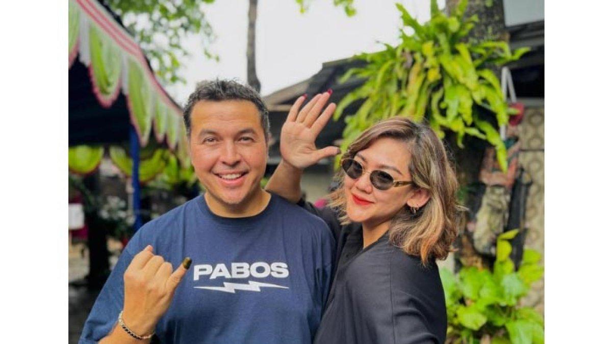 Sissy dan suami bagikan momen nyoblos
