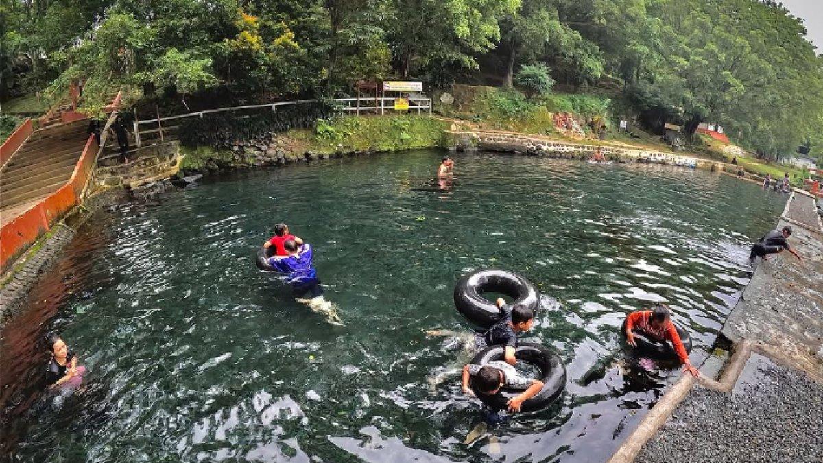WISATA AIR - Potret Situ Tirta Marta diambil dari Instagram pada Rabu (9/4/2025). Situ Tirta Marta berada di Kecamatan Kutasari, Kabupaten Purbalingga, Jawa Tengah.