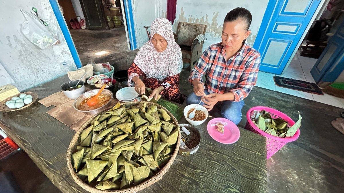SOMPIL KHAS KLATEN: Sompil Bu Sri Koco, makanan langka jarang ditemui di Desa Gondangan, Kecamatan Jogonalan, Kabupaten Klaten, Jawa Tengah