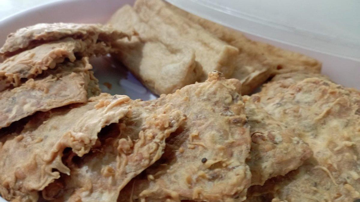SOP AYAM KLATEN: Sop Ayam Pak Min Klaten yang eksis sejak tahun 1960-an