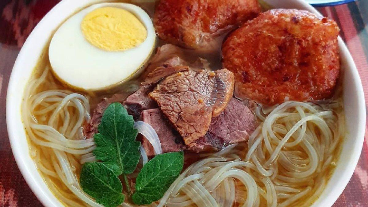 KULINER KHAS MAKASSAR: Sop Saudara