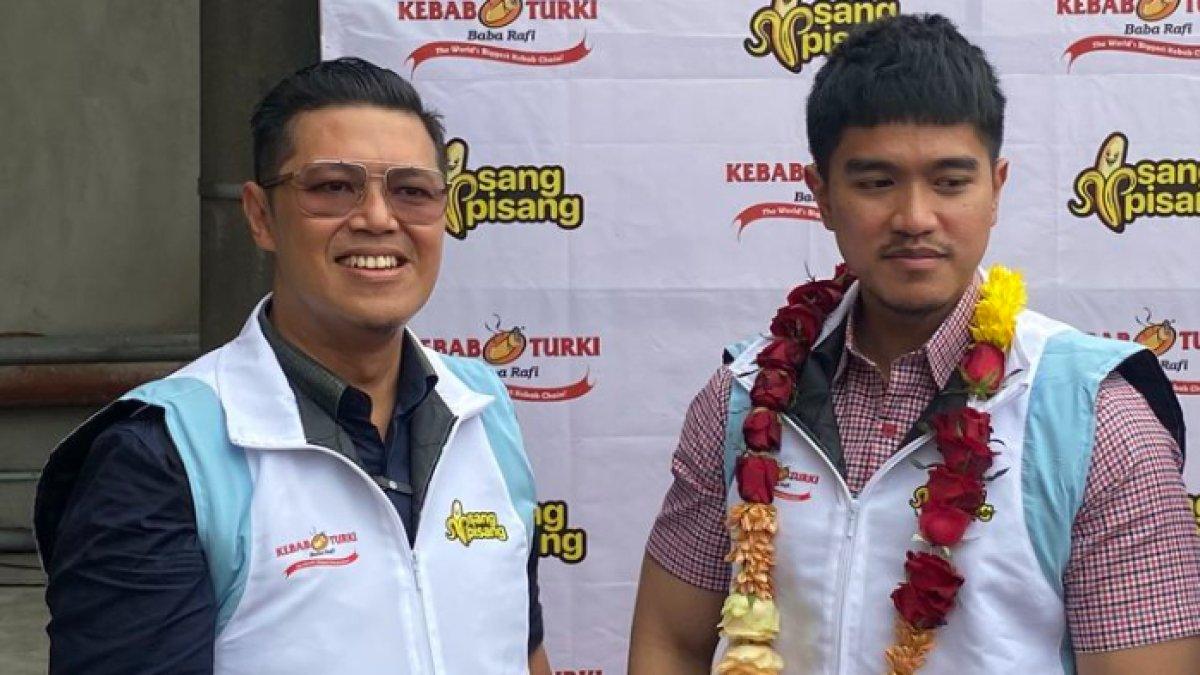 Sosok Hendy Setiono, bos kebab Baba Rafi (kiri)