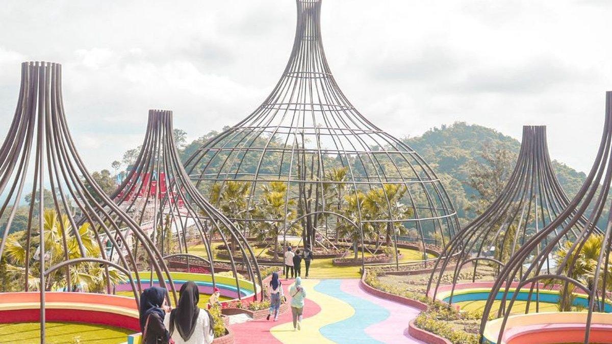 WISATA SUBANG: Spot wisata di Florawisata D'Castello Ciater, Subang