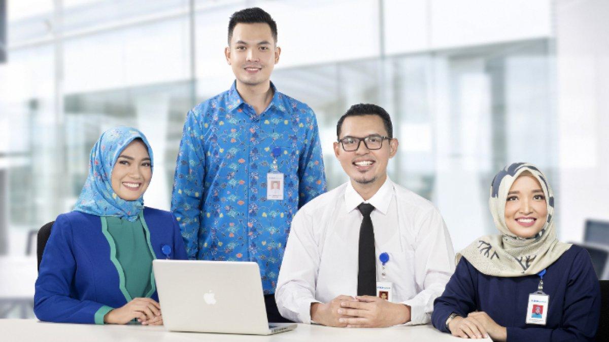 Staf BCA Syariah.