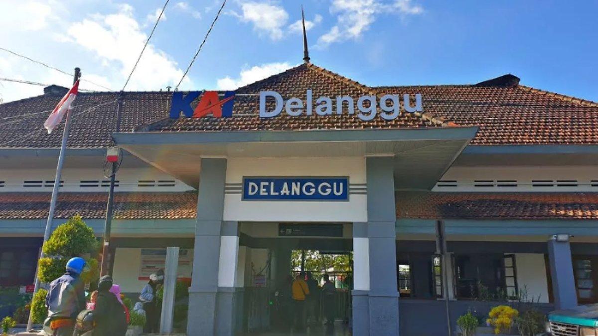 STASIUN KERETA API: Situasi Stasiun Delanggu