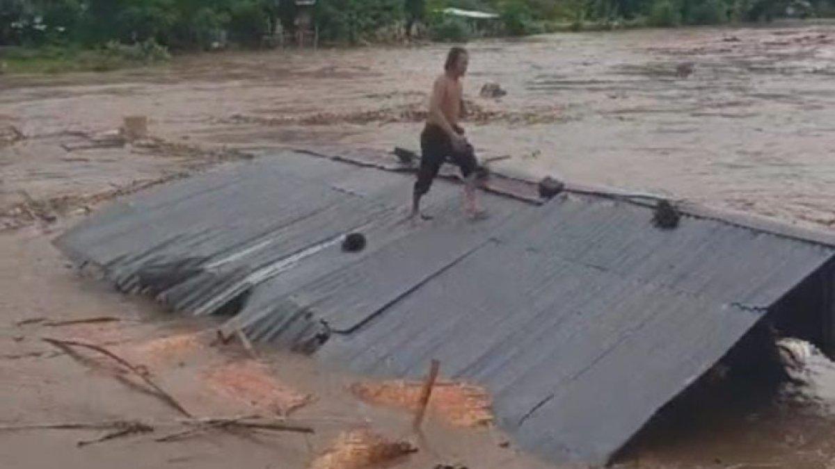 Syahdan warga Kecamatan Sumbawa turut terbawa arus banjir bandang bersama rumahnya Jumat (9/2/24)