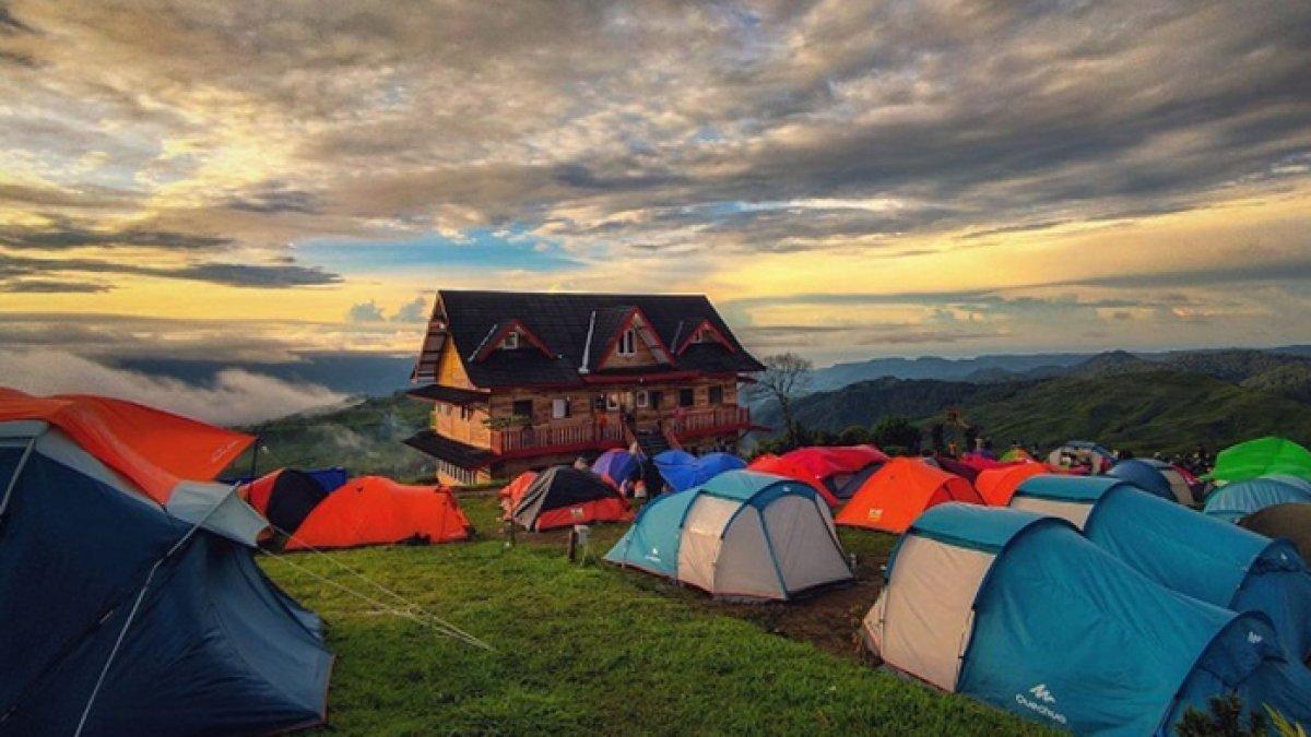 WISATA SERU - Potret Taman Langit Pangalengan disadur dari Kompas.com pada Kamis (24/5/2025). Taman Langit Pangalengan berada di Bandung, Jawa Barat.