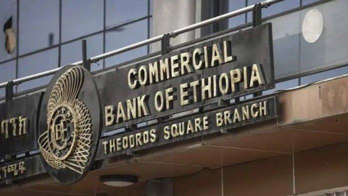 Tampak depan Central Bank of Ethiopia (CBE) kantor cabang Theodros Square, pada Sabtu (16/3/2024) bank tersebut mengalami kesalahan fatal yang membuat orang bisa mengambil uang sepuasanya melebihi saldo tabungan mereka.