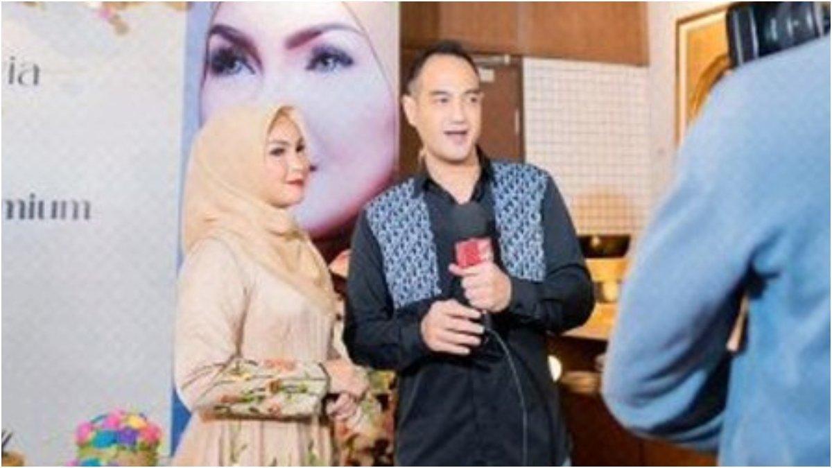 Tanty Octavia, janda tajir yang diduga menjadi calon istri Ferry Irawan, pengganti Venna Melinda