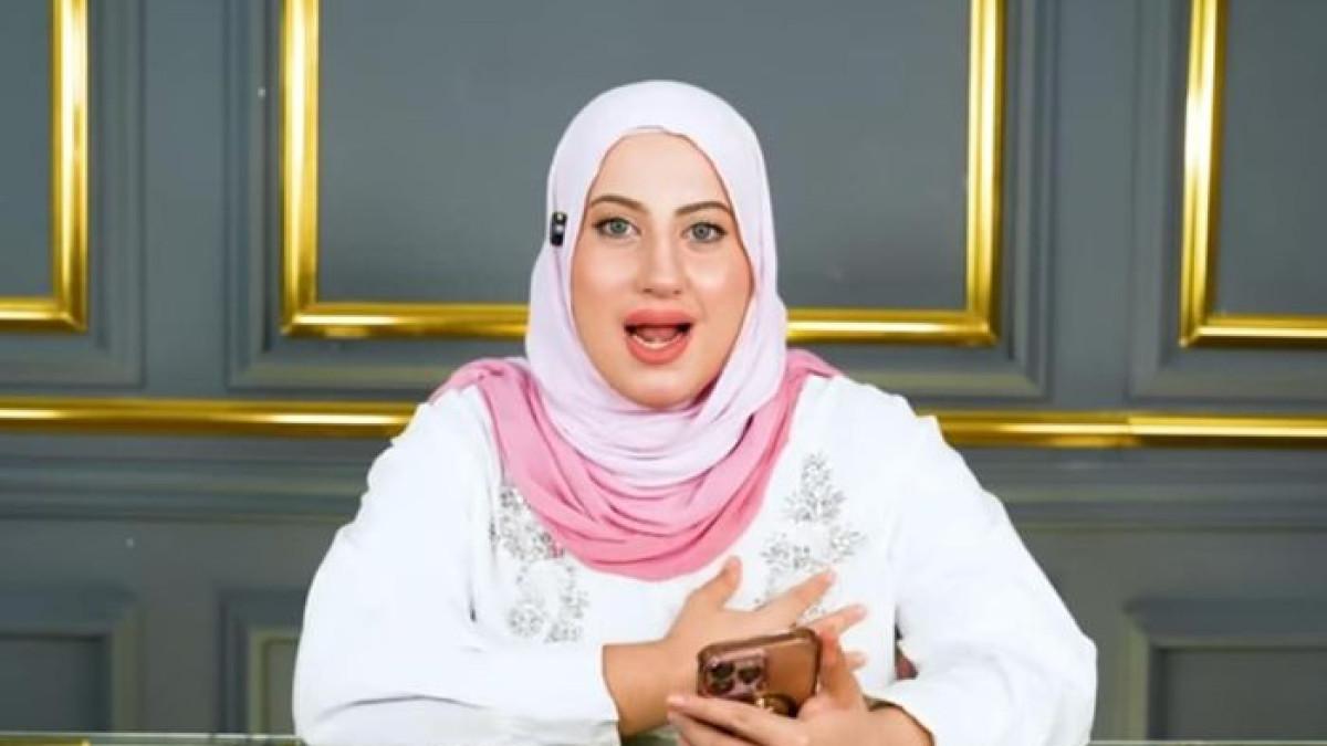 DONAT PINKAN MAMBO - Potret Tasyi Athasyia diambil dari YouTube Tasyi Athasyia. Tasyi cerita soal jalur fast track pesan donat Pinkan Mambo, harus bayar jutaan rupiah