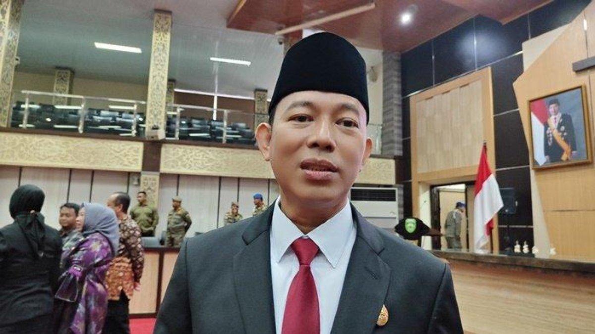 BUPATI TEDDY - Teddy Meilwansyah saat dilantik jadi Kepala Dinas Pendidikan Sumsel, Jumat (26/1/2024). Teddy Meilwansyah menjadi Bupati paling sedikit kekayaannya di Sumatera Selatan.