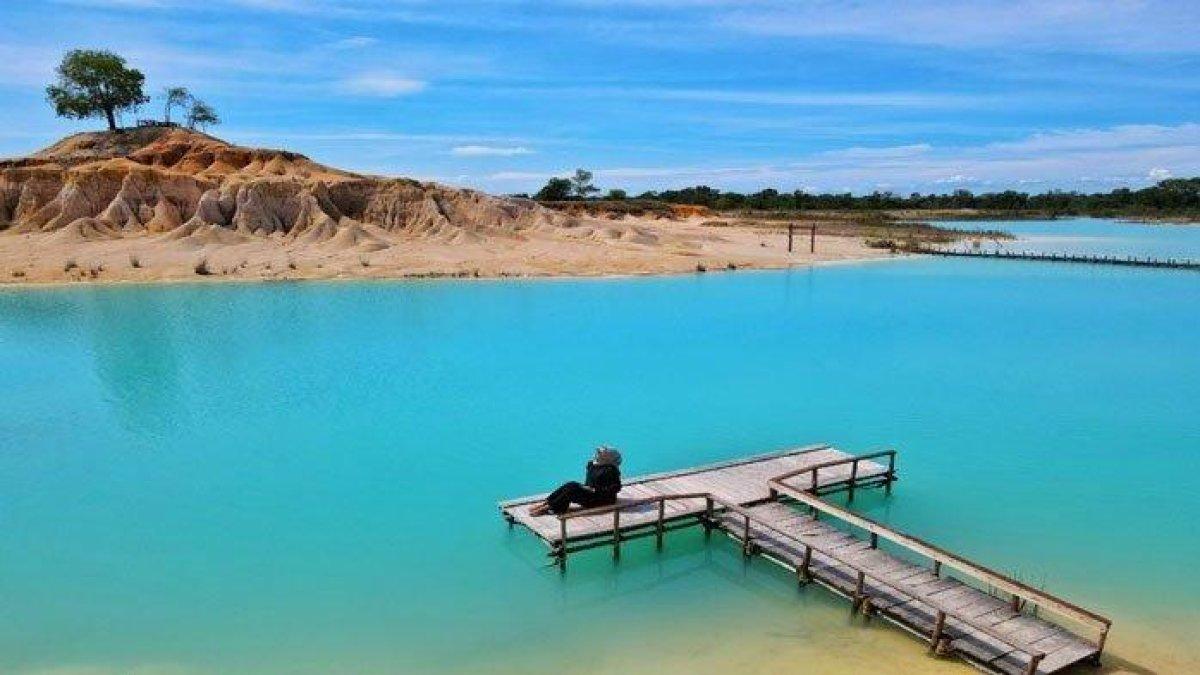 WISATA ALAM - Potret Telaga Biru disadur dari TribunTravel.com pada Kamis (22/5/2025). Telaga Biru ada di Kabupaten Bintan, Kepulauan Riau.