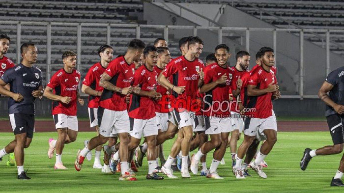 TIMNAS INDONESIA - Timnas Indonesia sedang berlatih di Stadion Madya, Senayan, Jakarta, Senin (2/6/2025) malam.