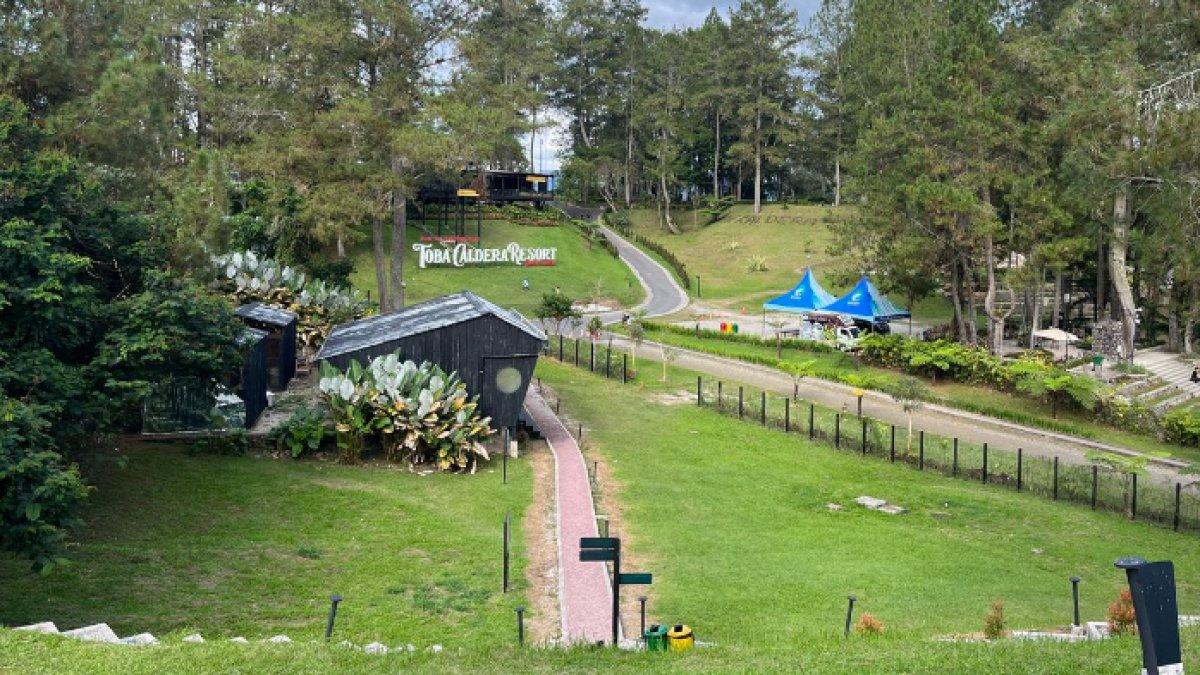 WISATA MENARIK - Potret Bobocabin Kaldera di dalam kawasan Toba Caldera Resort. Toba Caldera Resort terletak di Kabupaten Toba, Sumatera Utara.