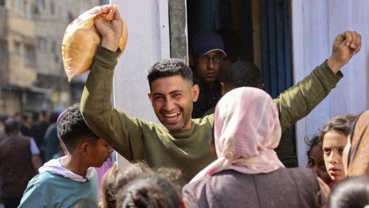 Toko roti di Gaza buka kembali, warga rela antre berjam-jam
