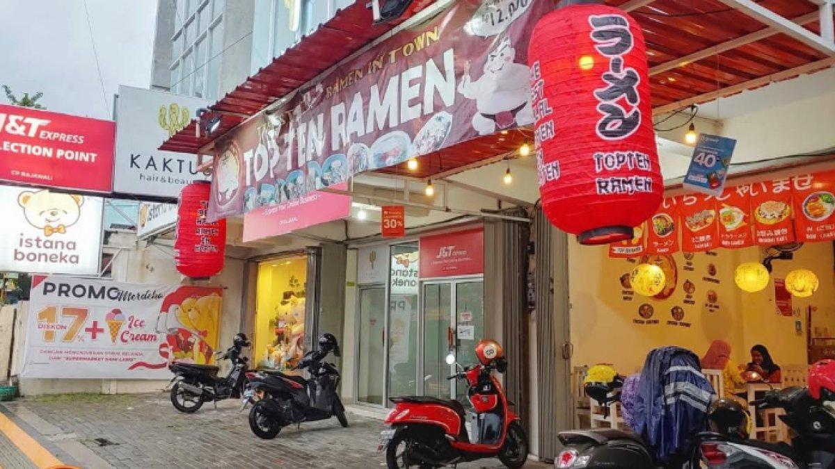 SPOT NGEGRILL KEKINIAN: 18 ribu sudah bisa ngegrill dengan menu yang variatif