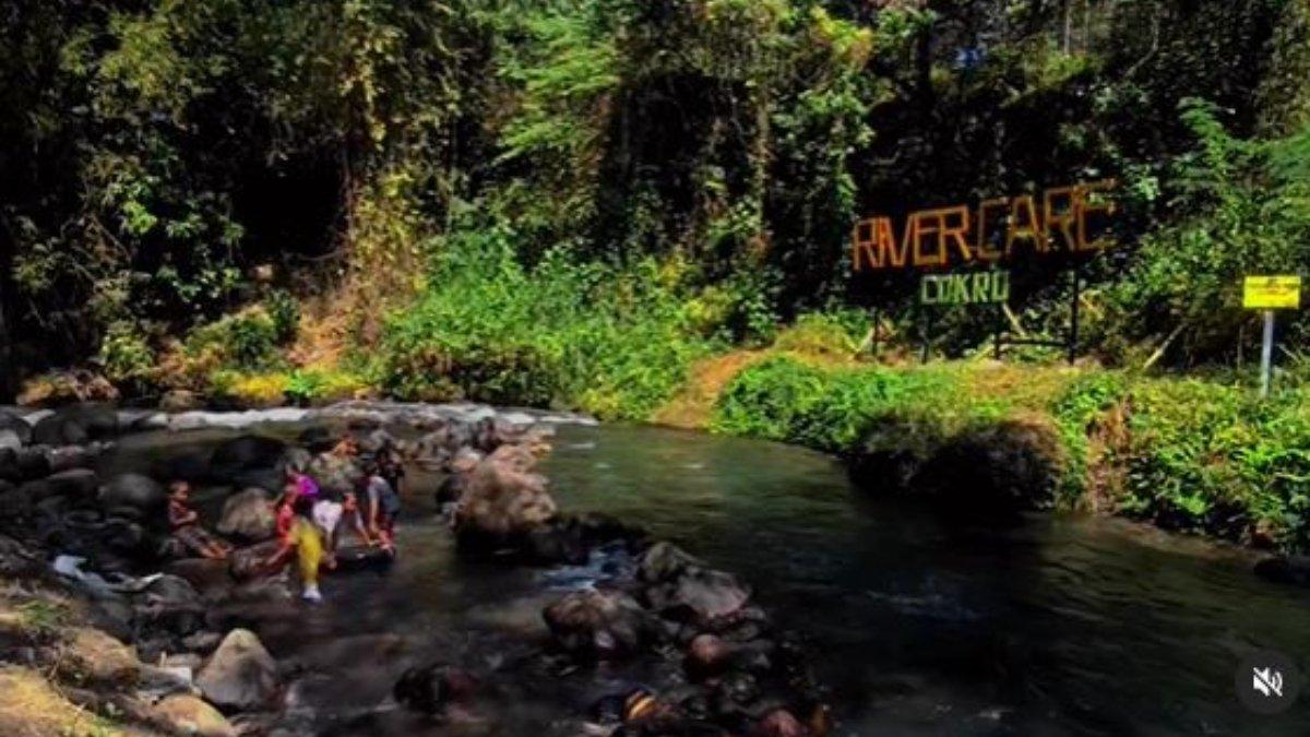 WISATA TUBING KLATEN - Tubing River Care Cokro yang populer di Klaten.