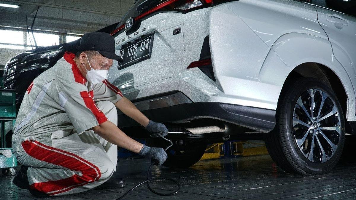 Uji emisi di Auto2000.