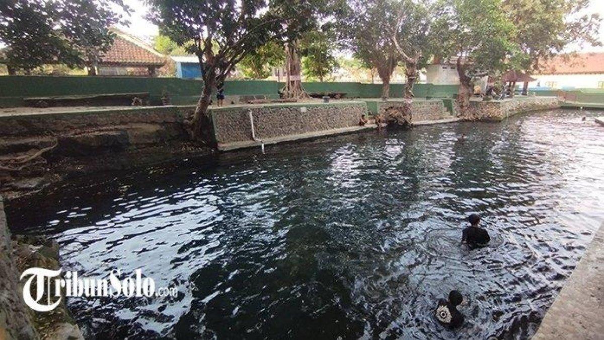 WISATA AIR KLATEN - Umbul Gedaren, Desa Gedaren, Jatinom, Klaten.