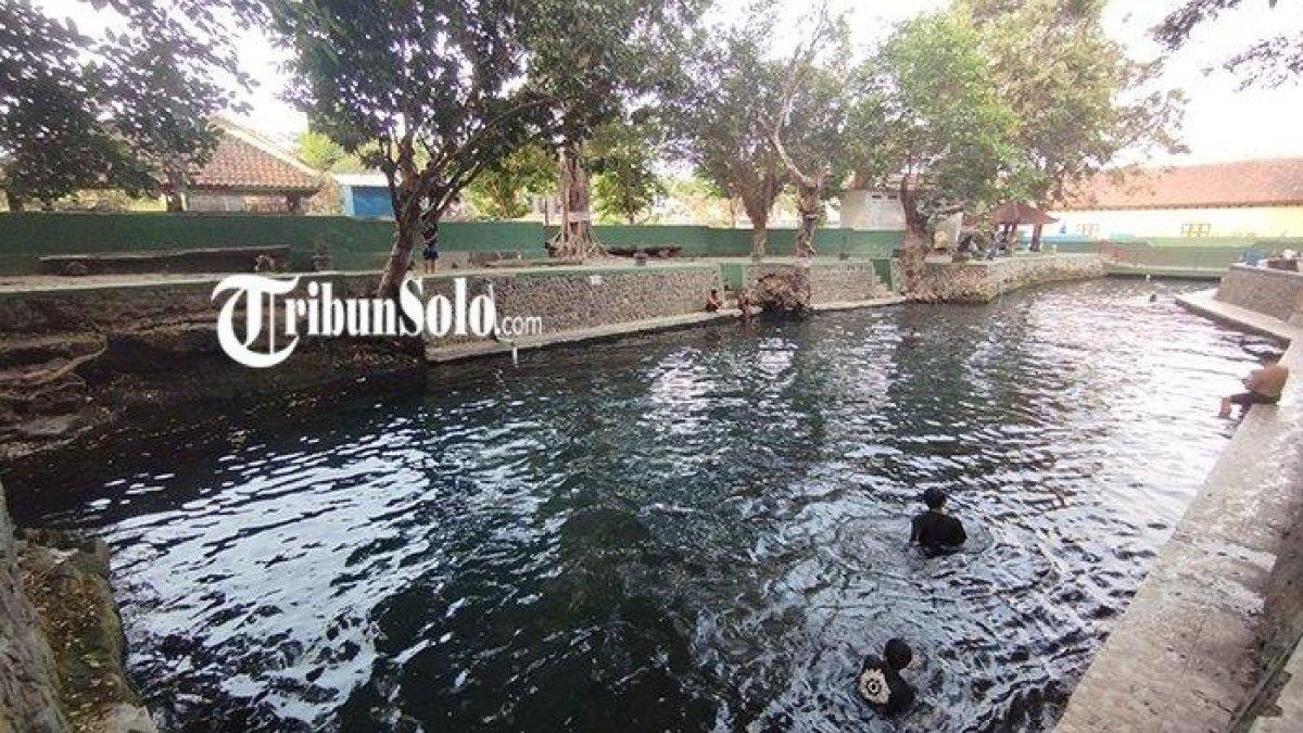 PESONA UMBUL GEDAREN - Umbul Gedaren di Klaten yang memiliki mitos mampu menyembuhkan penyakit atau memberi kesehatan hingga memberikan jabatan. Umbul ini disebut sebagai salah satu umbul tertua di Klaten. (Tribunsolo.com/Zharfan Muhana)