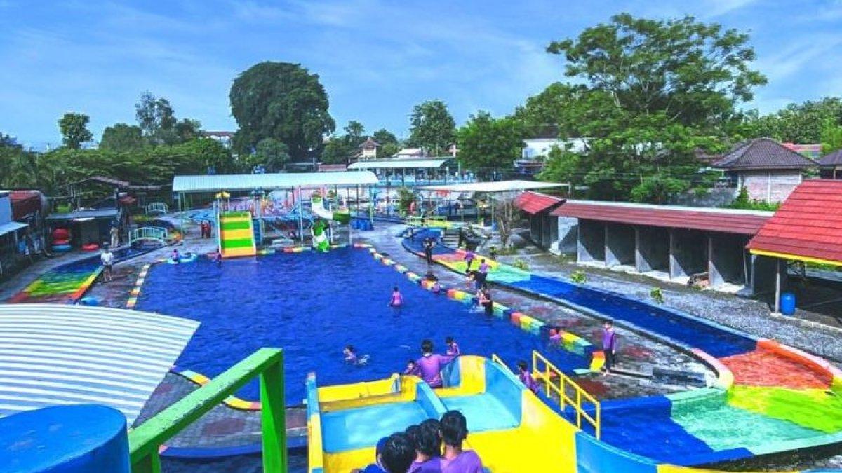 Umbul Pelem Waterpark di Klaten