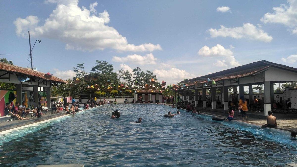 UMBUL PLUNENG KLATEN: Umbul Pluneng di Klaten, Jawa Tengah