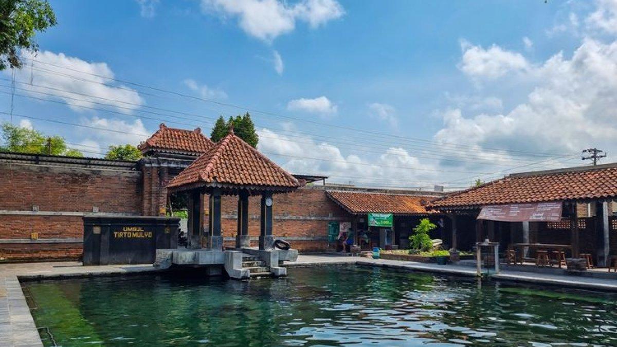WISATA ALAM - Potret Umbul Tirtomulyo di Boyolali, Jawa Tengah, Kamis (7/12/2023). Umbul Tirtomulyo berlokasi 10 kilometer dari Masjid Ageng Boyolali.