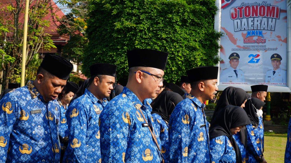 OTDA DI KLATEN - Upacara Peringatan Hari Otonomi Daerah (OTDA) ke-29 di Halaman Pendopo Pemkab Klaten pada Jumat (25/4/2025).