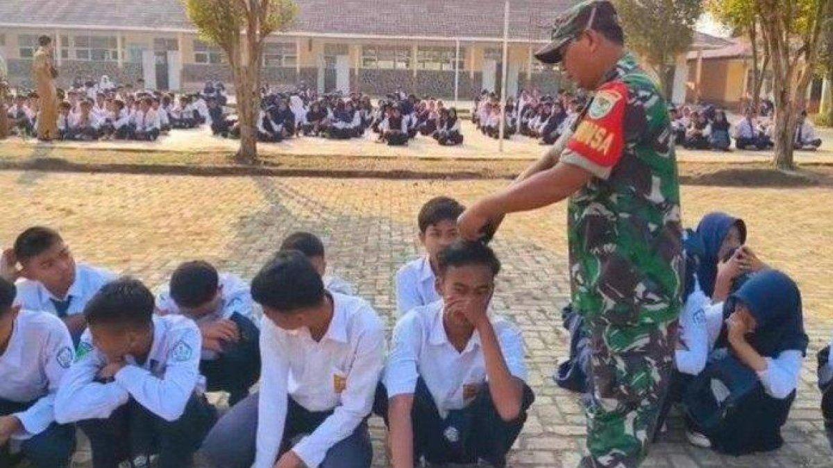 Viral Anggota Babinsa Maniis, Purwakarta,[