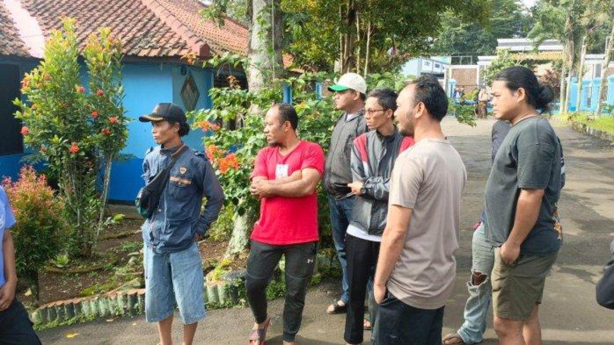 Viral sekolah SMP Negeri 1 Cigombong  j