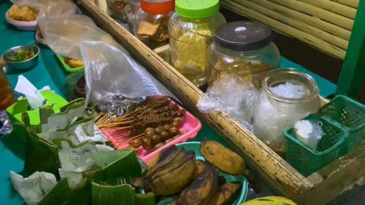 WEDANGAN DI KLATEN - Wedangan Lek Di, Klaten.