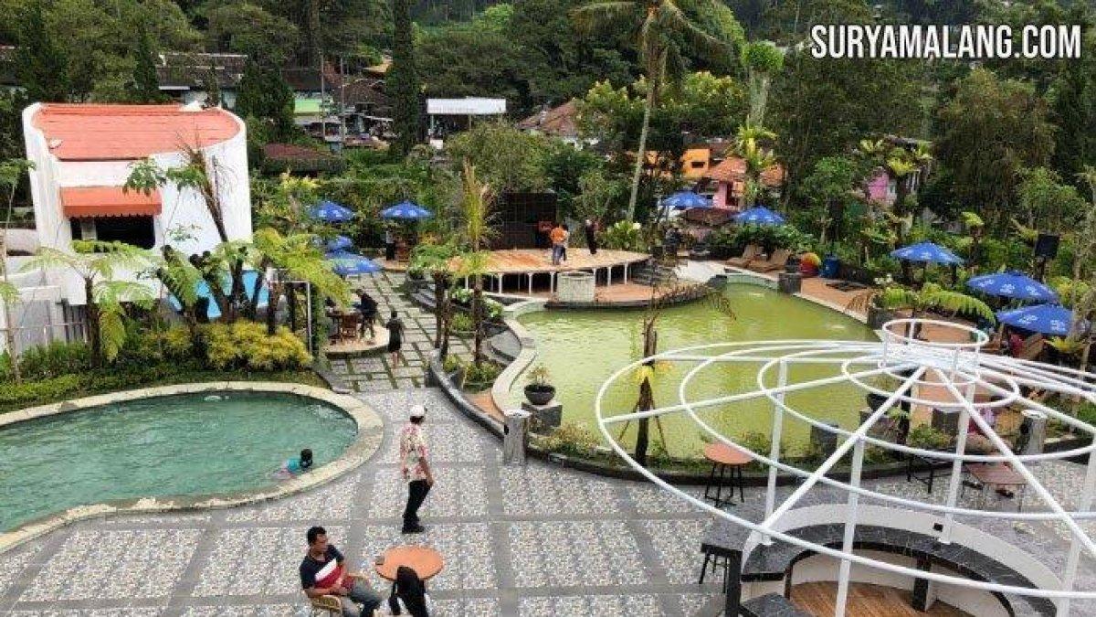 WISATA AIR PANAS - Songgoriti Hot Springs di Jalan Raya Songgoriti, No 31, Desa Songgokerto, Kecamatan Batu, Kota Batu, Jawa Timur.