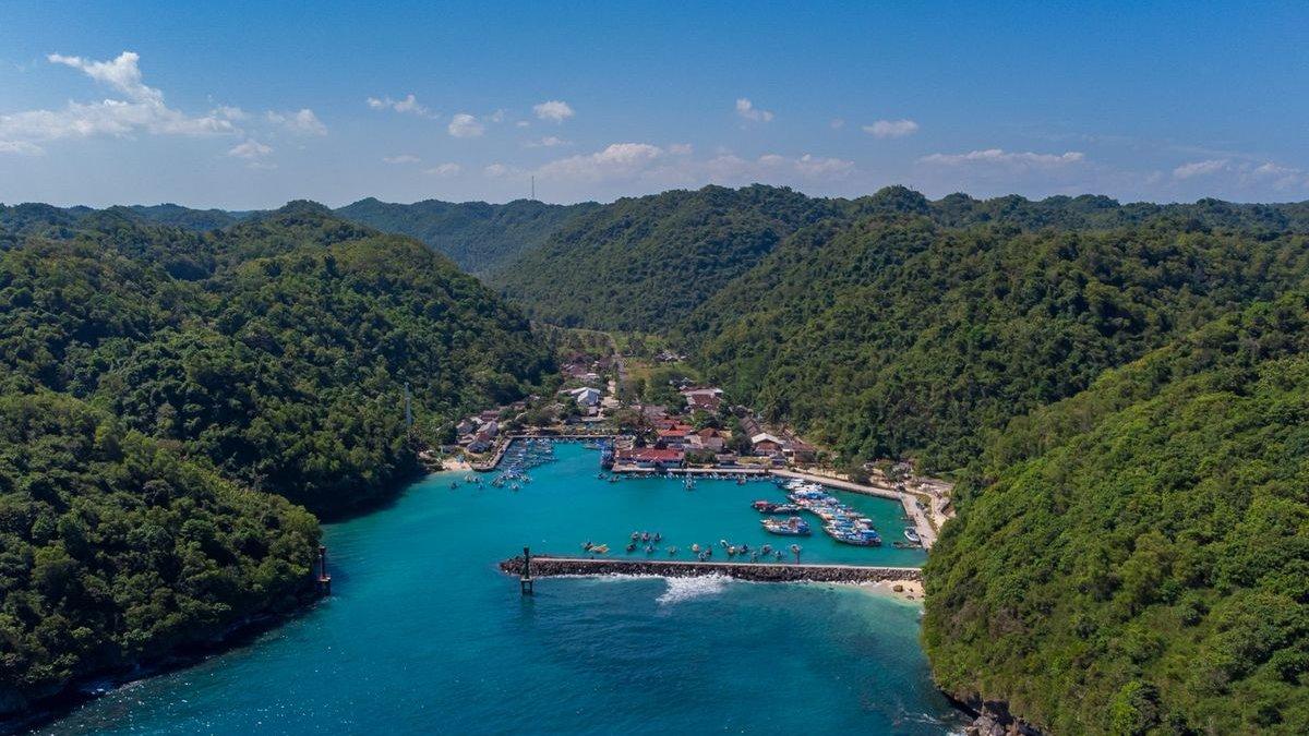 WISATA DI JOGJA - Pantai Sadeng, Muara Bengawan Solo Purba.