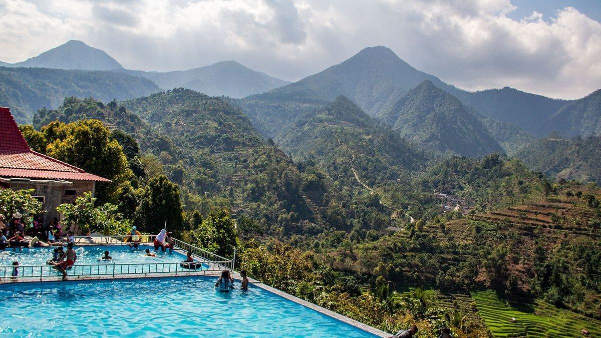 WISATA DI WONOGIRI - Soko Langit, Infinity Pool di Wonogiri.