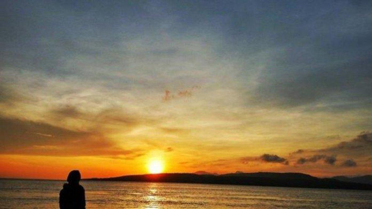 WISATA PANTAI BANYUWANGI - Spot foto di Pantai Watu Dodol.