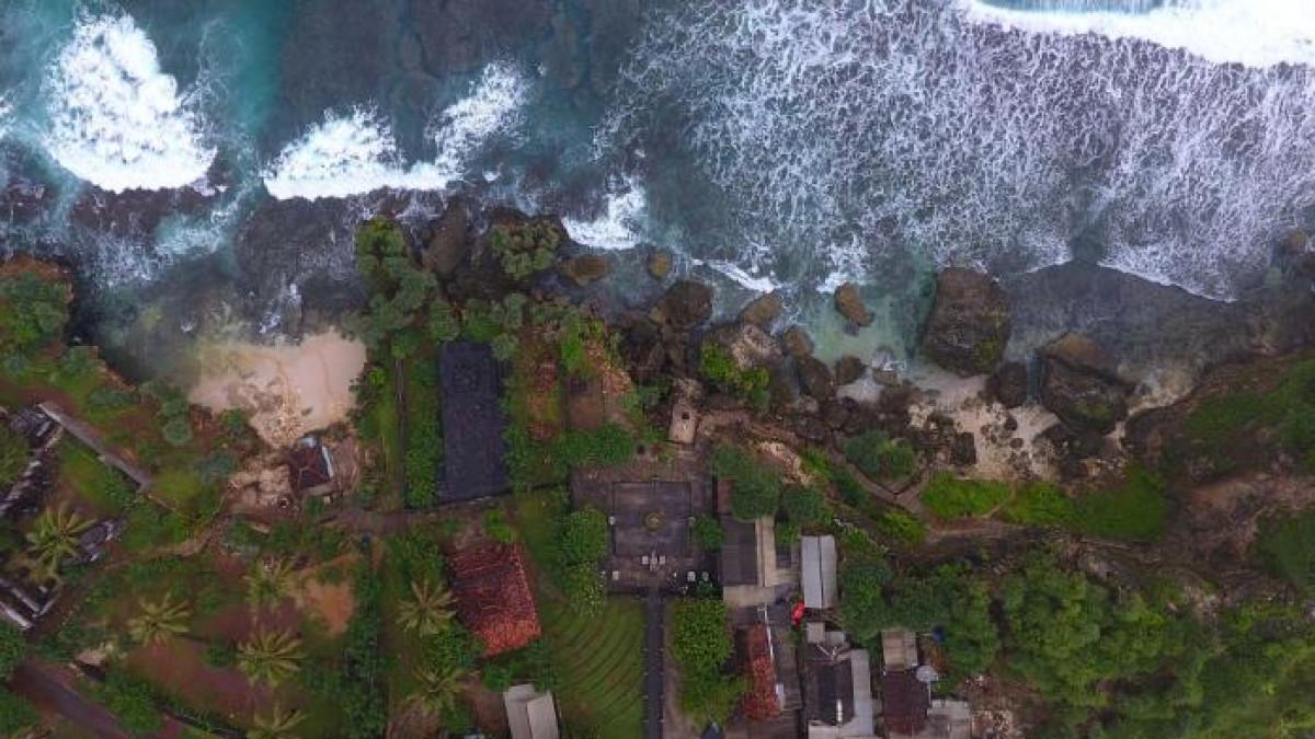 WISATA PANTAI - Pantai Ngobaran