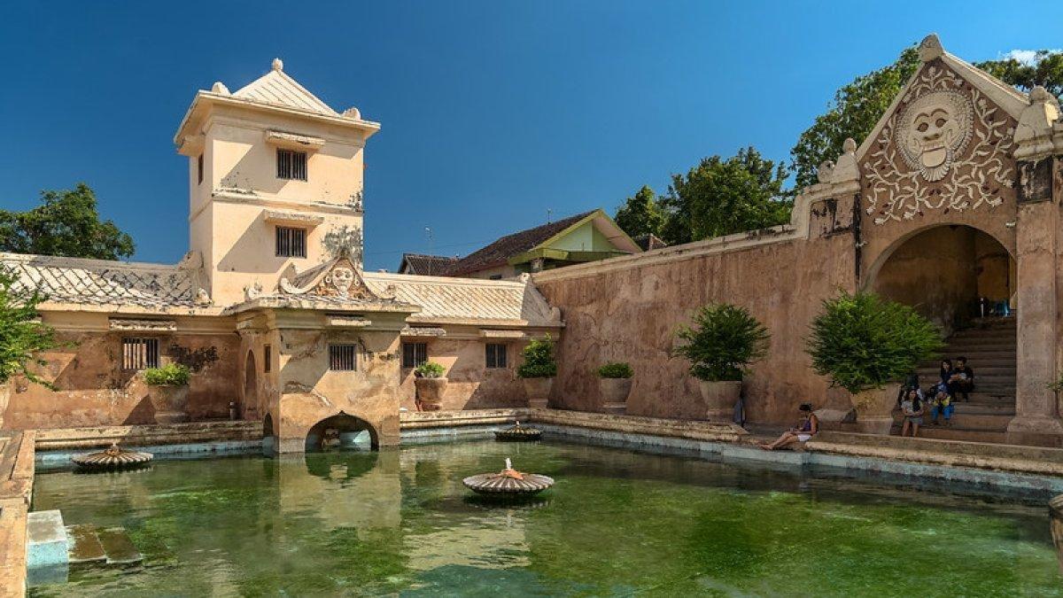 WISATA TAMAN SARI - Taman Sari Jogja menjadi salah sati tempat wisata yang paling populer.