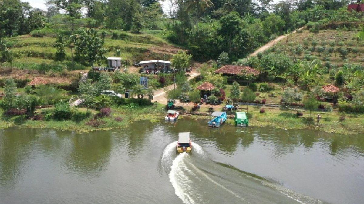 WISATA AIR - Potret Waduk Logung disadur dari Kompas.com pada Minggu (23/3/2025). Waduk Logung berada di Kabupaten Kudus, Jawa Tengah.