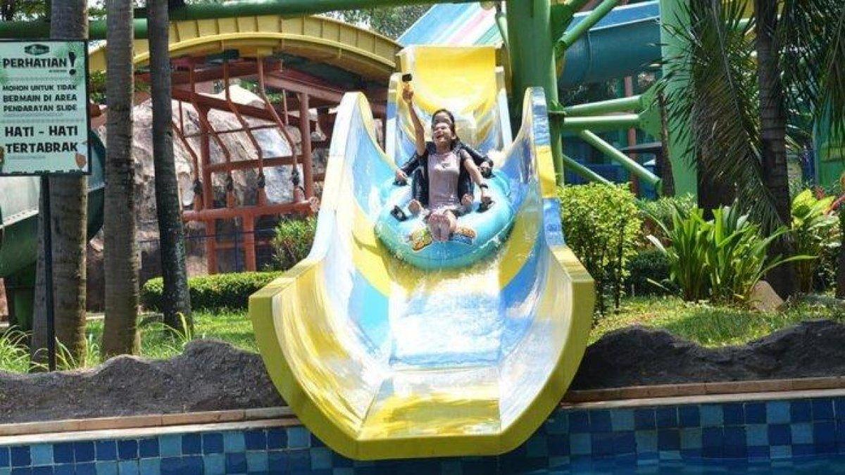 WISATA BEKASI - Wahana air di Transera Waterpark Bekasi