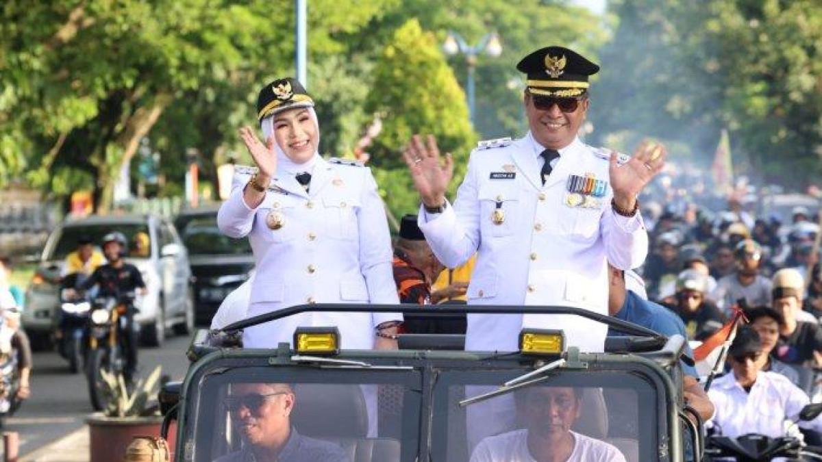 100 HARI KERJA BUPATI - Bupati Barru, Andi Ina Kartika Sari dan Wakil Bupati Barru, Abustan Andi Bintang.