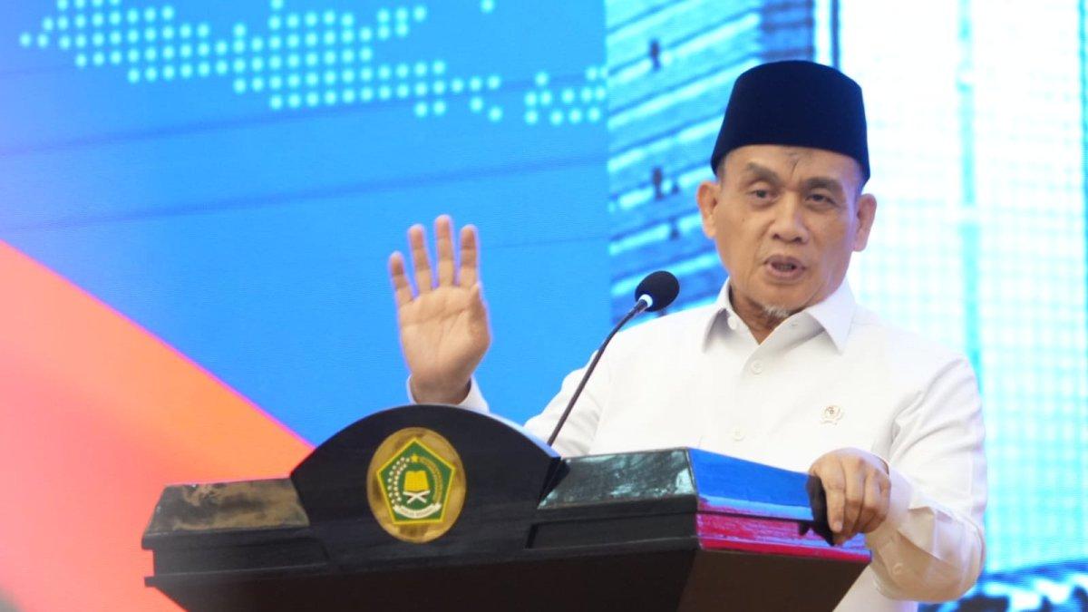 MUHAMMAD SYAFI'I - Wakil Menteri Agama Muhammad Syafi'i dokumen Kementerian Agama (25/3/2025). Muhammad Syafi'i kini tengah jadi sorotan tajam.
