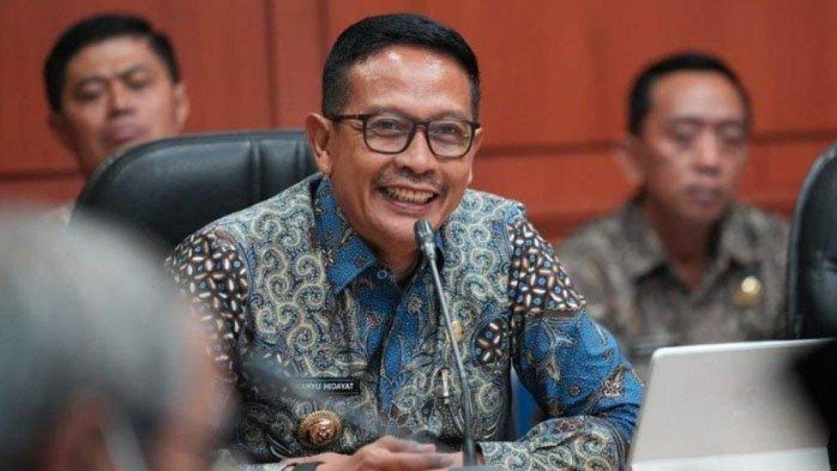 100 HARI KERJA - Wali Kota Malang, Wahyu Hidayat memunculkan wacana membangun arena balap jalanan atau street race circuit di Malang, Senin (11/3/2025). Wacana ini dimunculan Wahyu merespons maraknya balap liar di jalanan umum.